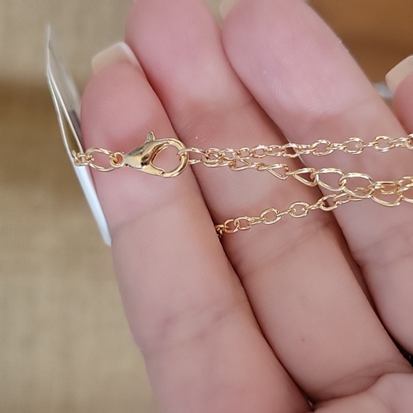 FLOWER BUNNY NECKLACE - Picture 5 of 6